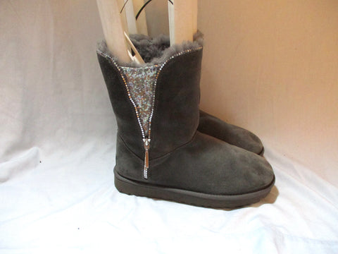 Womens UGG AUSTRALIA 1103764 CLASSIC Short DUAL ZIP II Suede Winter BOOT Shearling GRAY 9 Snow