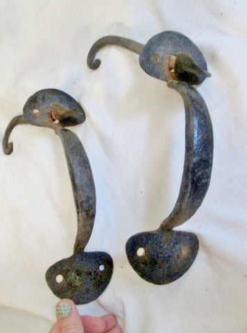 Vtg ANTIQUE Set 2 Wrought Cast Iron HARDWARE DOOR HANDLE Rustic Primitive Americana BLACK