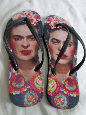 NEW Womens FRIDA KAHLO FLIP FLOPS Shower Water Sandals Thong S 6-7 Beach Pool