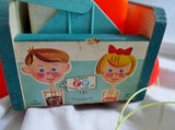 Vintage 1965 FISHER PRICE 131 MILK WAGON Little People Playset Pull Toy COMPLETE!