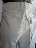 NEW NWT WOMENS GLORIA VANDERBILT AMANDA Capri Pants 10 KHAKI Belt TAN