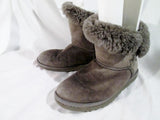 Womens UGG AUSTRALIA 5803 BAILEY BUTTON Suede Winter BOOTS Shoe GRAY 8 Snow