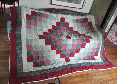 Handmade Vintage PATCHWORK FLORAL QUILT Blanket Throw Bedspread RED GREEN 80X96