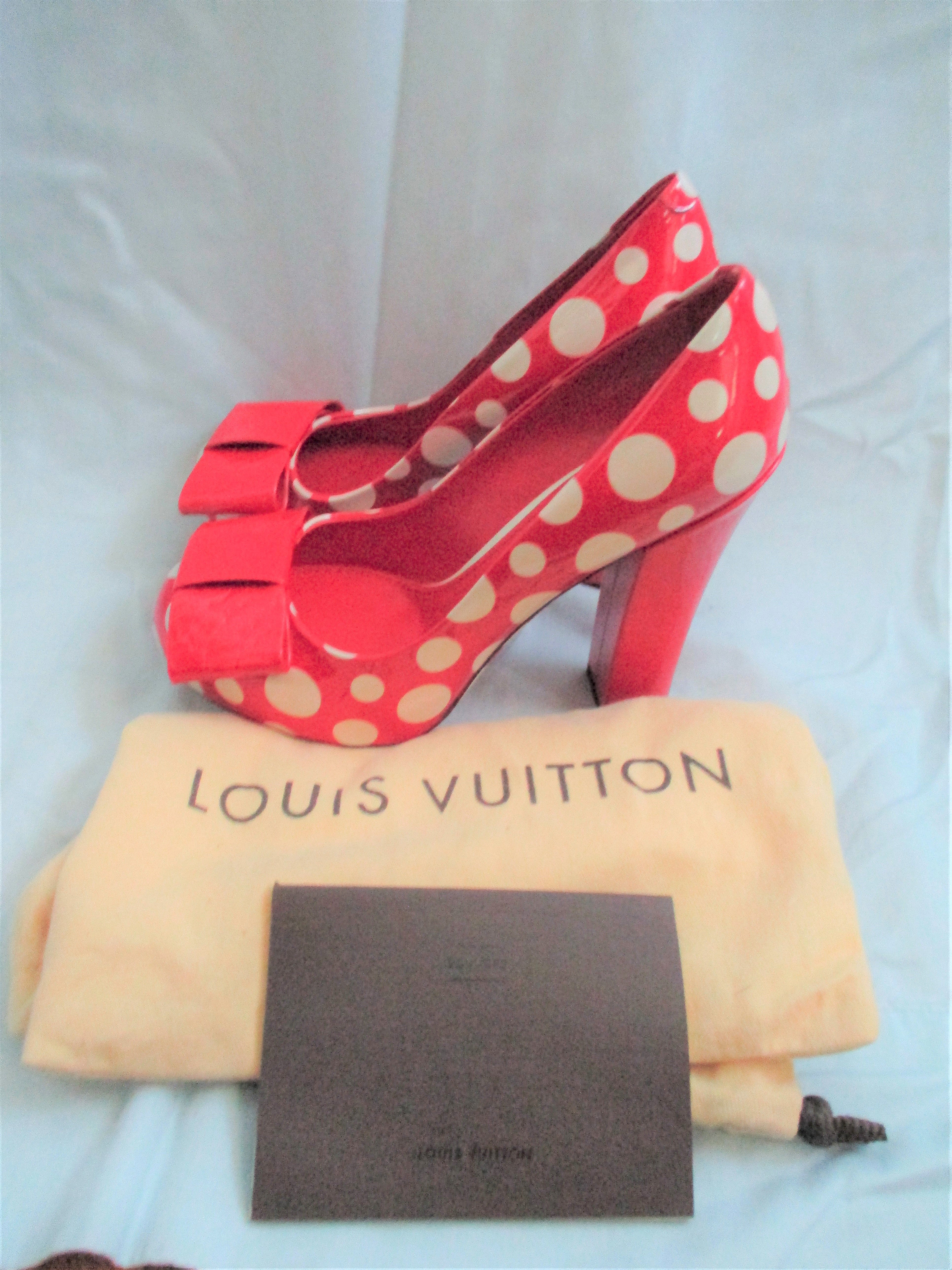 LOUIS VUITTON レッド ハイヒール　　サイズ35（22.5センチ） NEW LOUIS VUITTON DOTS YAYOI KUSAMA High Heel Shoes Pumps 35