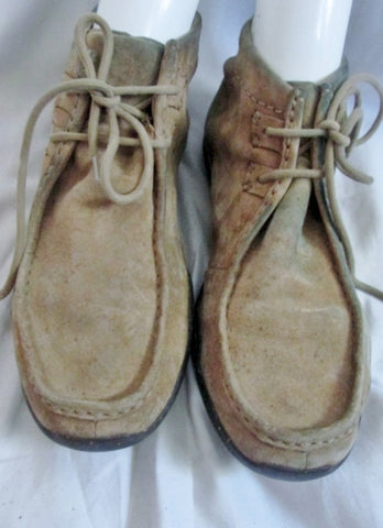 Mens UGG AUSTRALIA 5796 BERRIEN LENOX Suede Chukka BOOTS Shoes 11 BEIGE TAN
