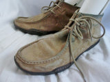 Mens UGG AUSTRALIA 5796 BERRIEN LENOX Suede Chukka BOOTS Shoes 11 BEIGE TAN