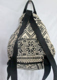 Aztec Mexican Style Rucksack Daytripper BACKPACK BAG WHITE BLACK Blanket