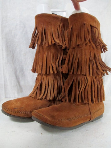 EUC Womens MINNETONKA Suede Fringe Boots Booties Moccasin Hippie BROWN Shoes 6
